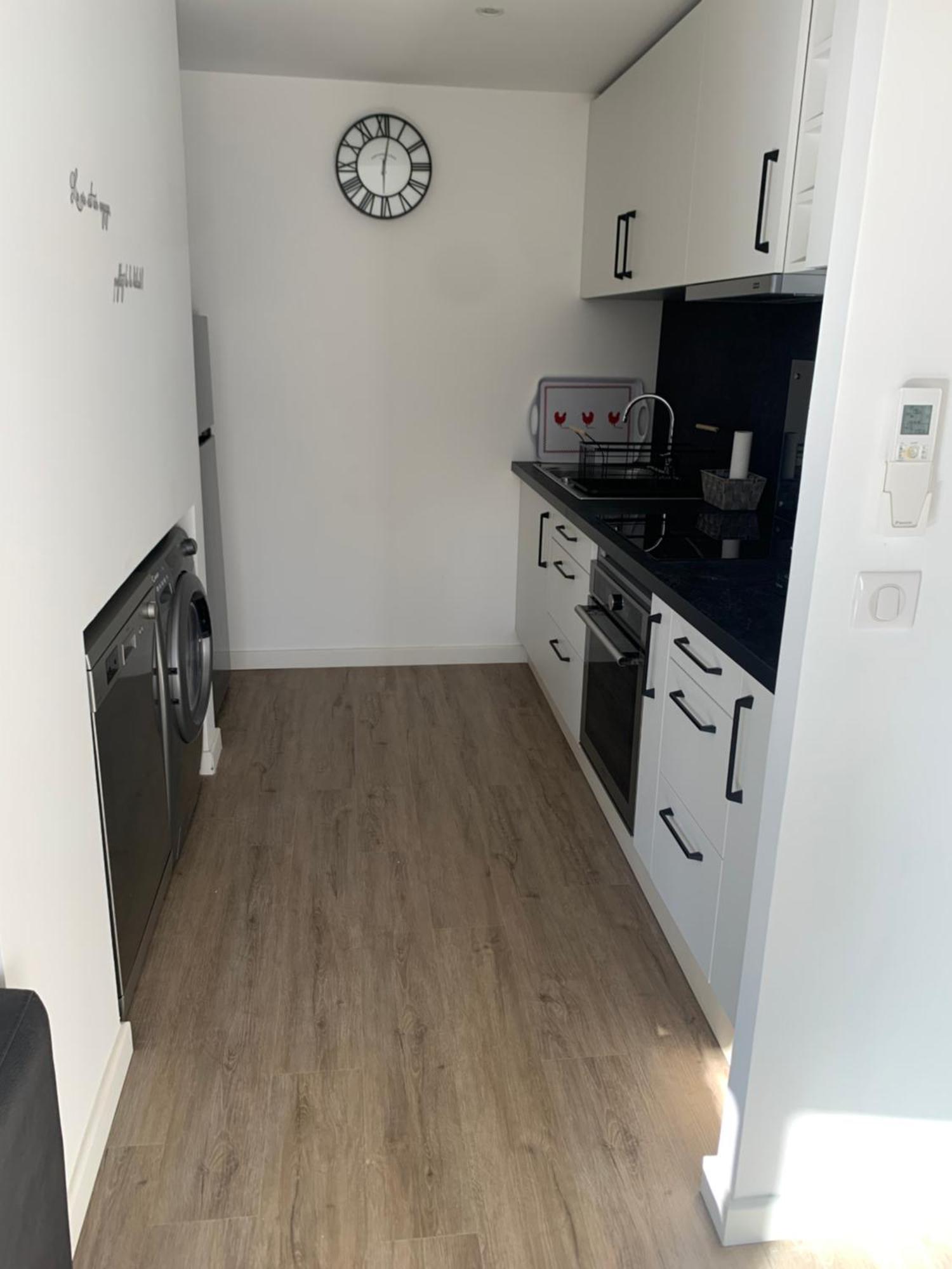 Duplex Au Coeur Du Village De Кассі Екстер'єр фото